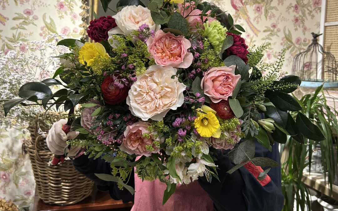 ¡TALLER FLORAL + VISITA GUIADA AL JARDÍN! 💐+ 🌸